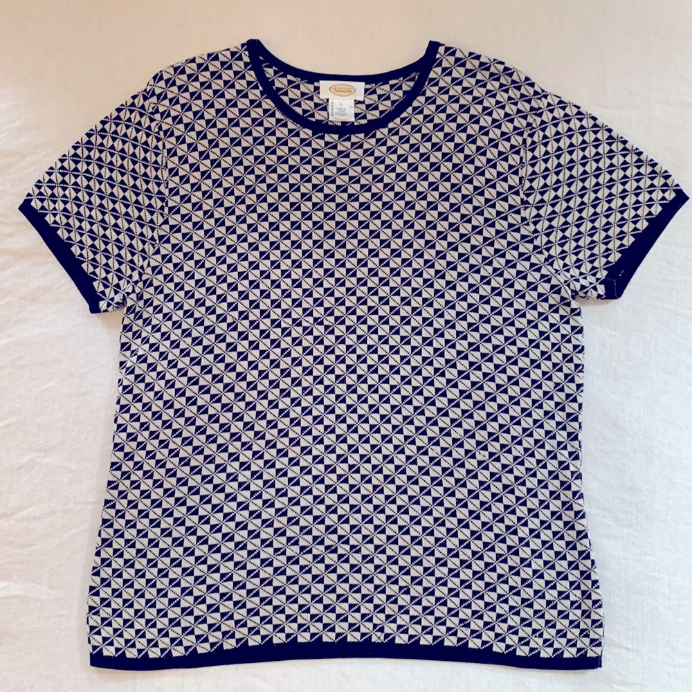 Add this TALBOTS top to your wardrobe for ultimate comfort & style!!